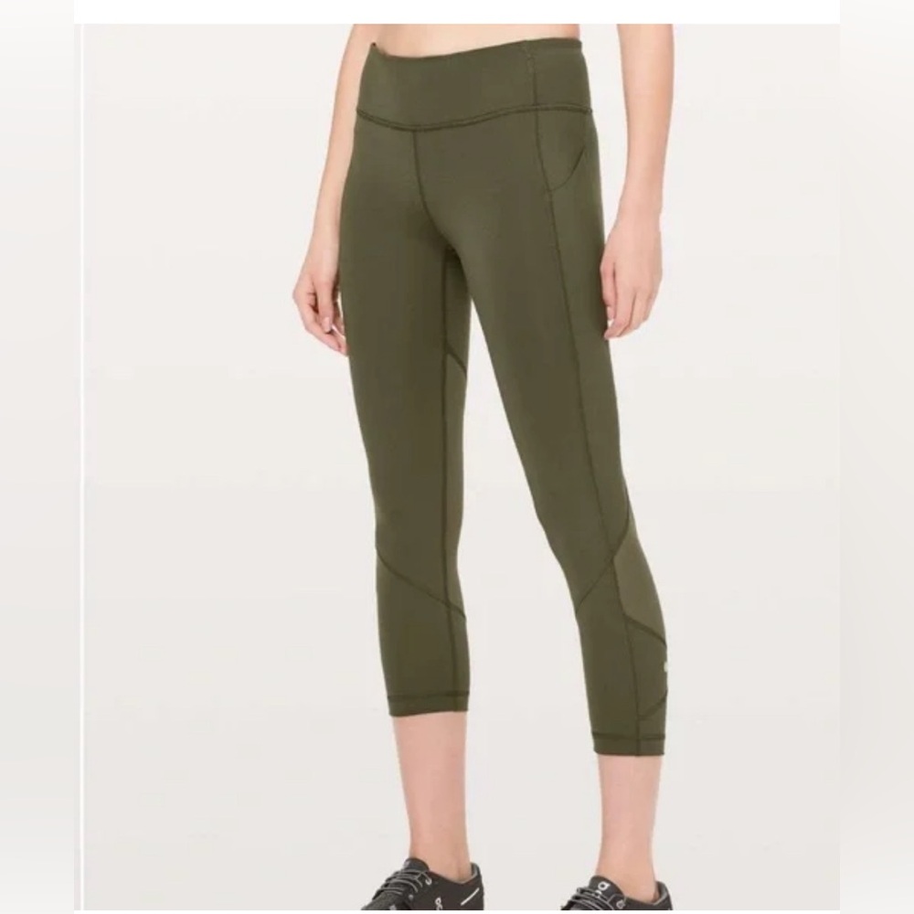Lululemon Pace Rival Crop‎ Full-On Luxtreme 22"Women's Sz 4 Dark Olive